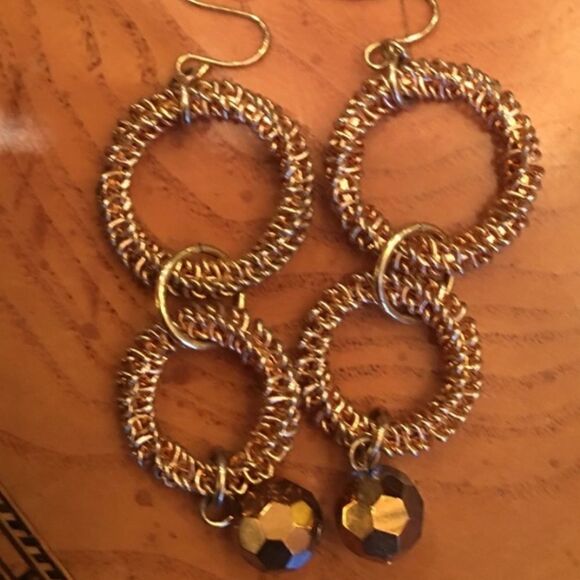 GORGEOUS GOLDEN Circle Necklace! - Picture 14 of 14